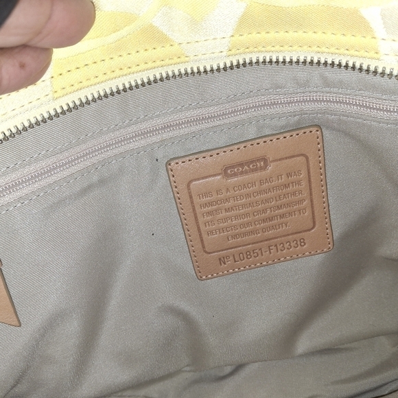 Coach Handbag - Picture 3 of 13